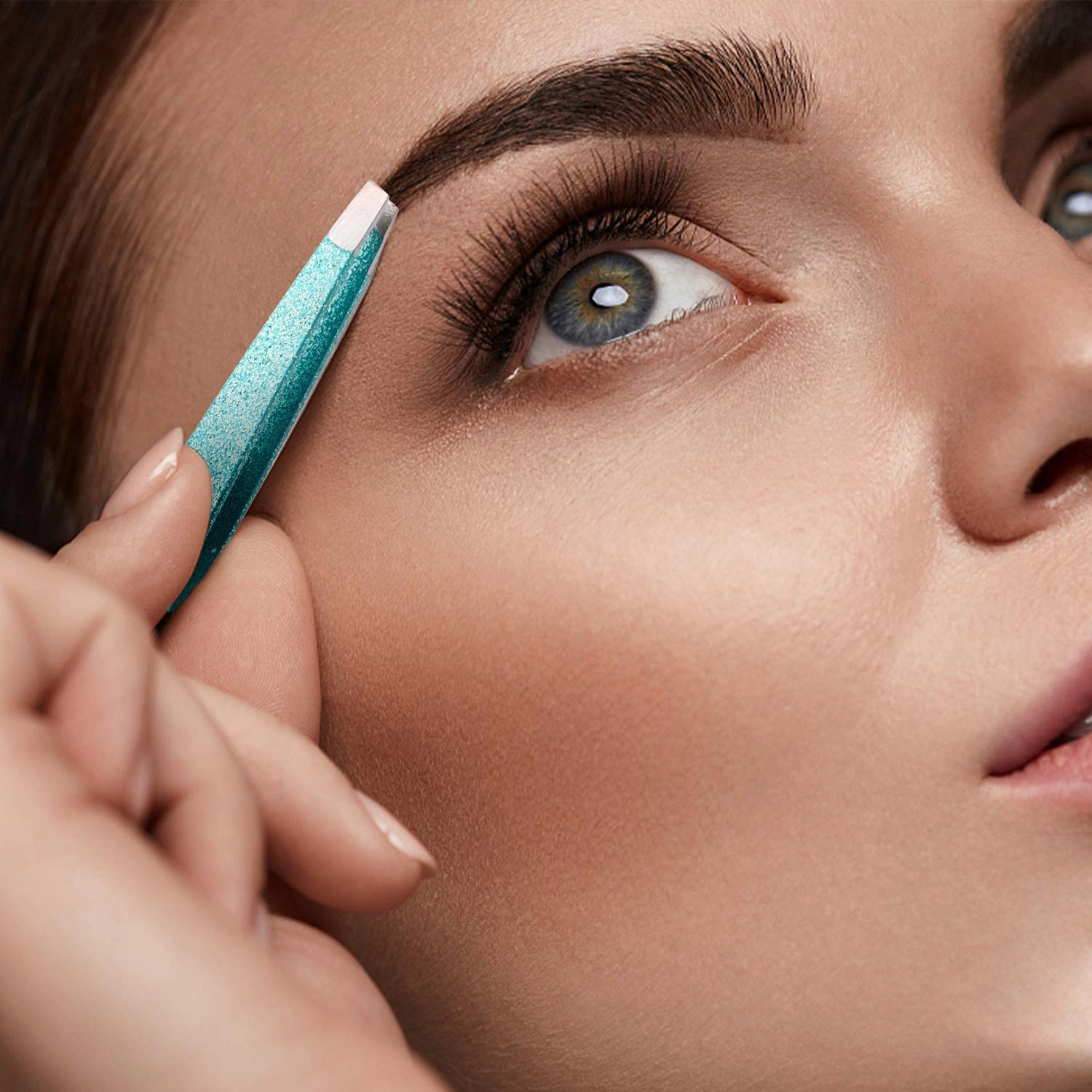 Amytor Eyebrow Tweezer Set, 4 Pcs Professional Stainless Steel Tweezers for Women, Precision Tweezer for Facial Hair, Splinter and Ingrown Hair Removal（Cyan）