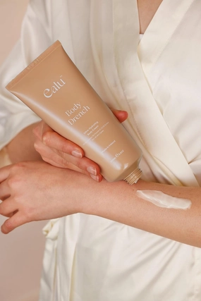 Body Drench Ultra-Hydrating Body Cream – Deep Hydration with 5% Squalane, Vitamin E & Ectoin, Nourishing, Jasmine & Coconut Scent, Vegan & Cruelty-Free Moments