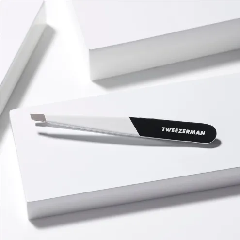 Midnight Strike Slant Tweezer