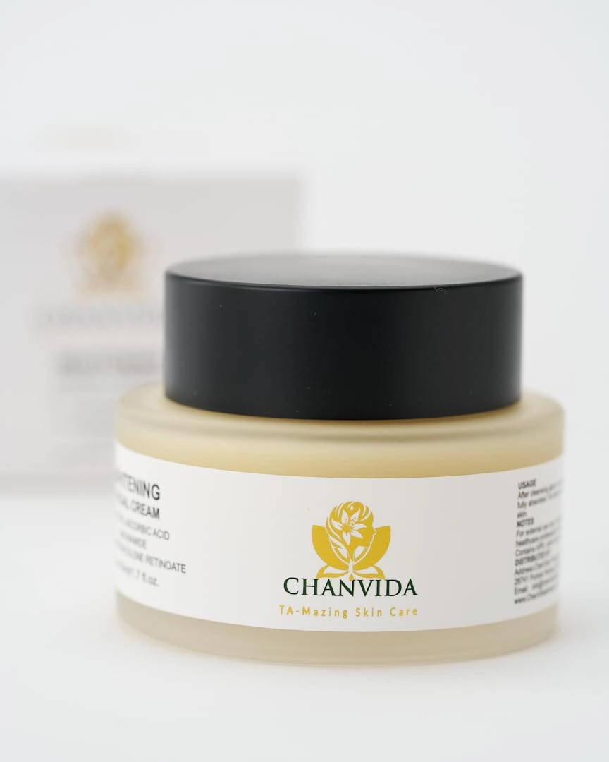 Whitening Facial Cream - Advanced Brightening & Anti-Aging Cream | With Vitamin C, Retinoate   Niacinamide | Targets Dark Spots & FIne Lines
